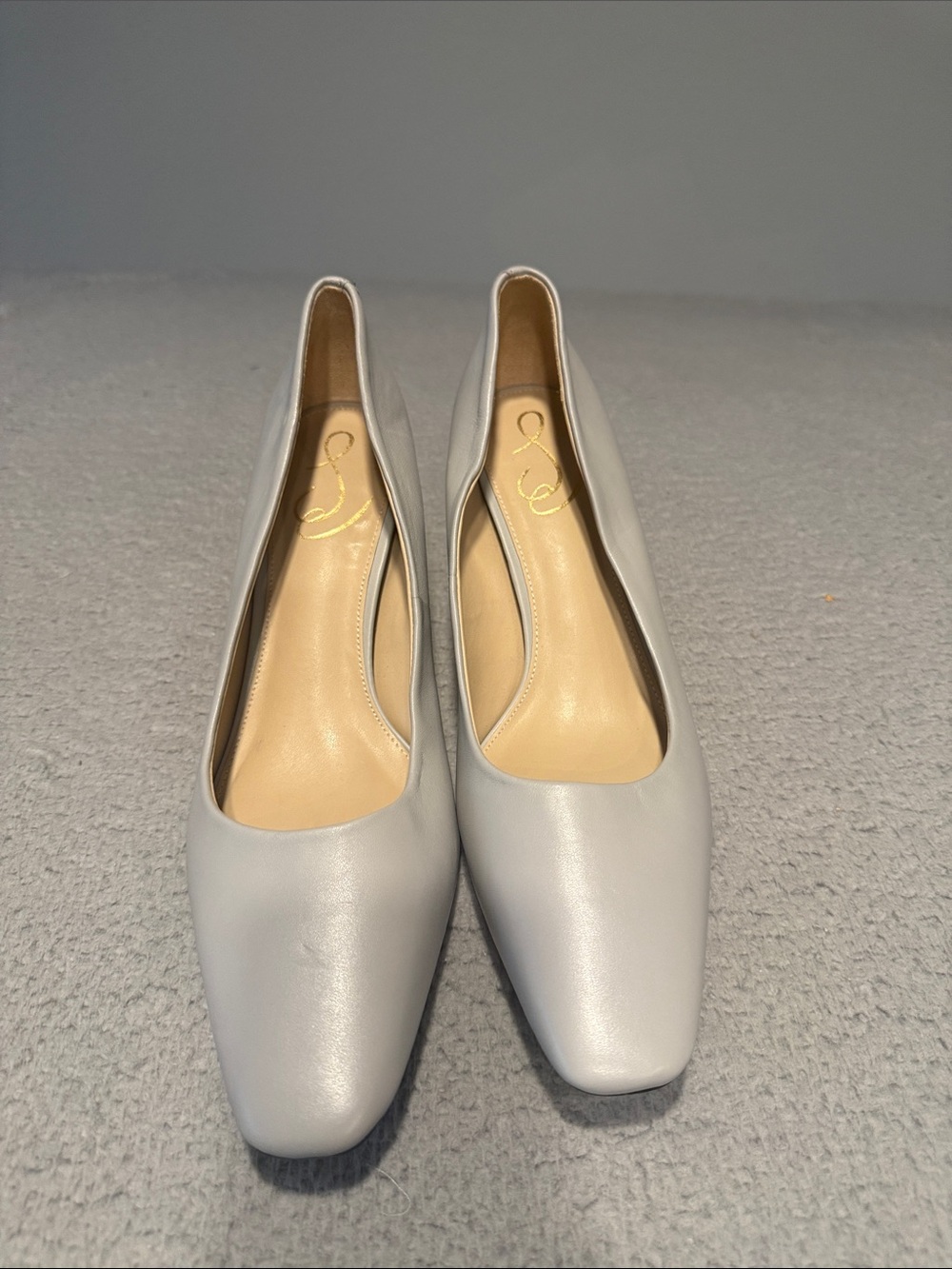Sam Edelman Rika Leather Kitten Heel in the color Pebble Toe Leather Pumps